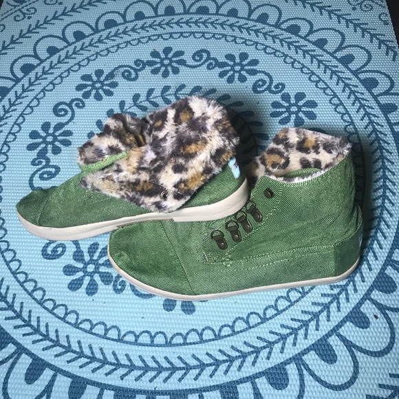 Tom’s Highland Botas Shoes - Picture 1 of 3